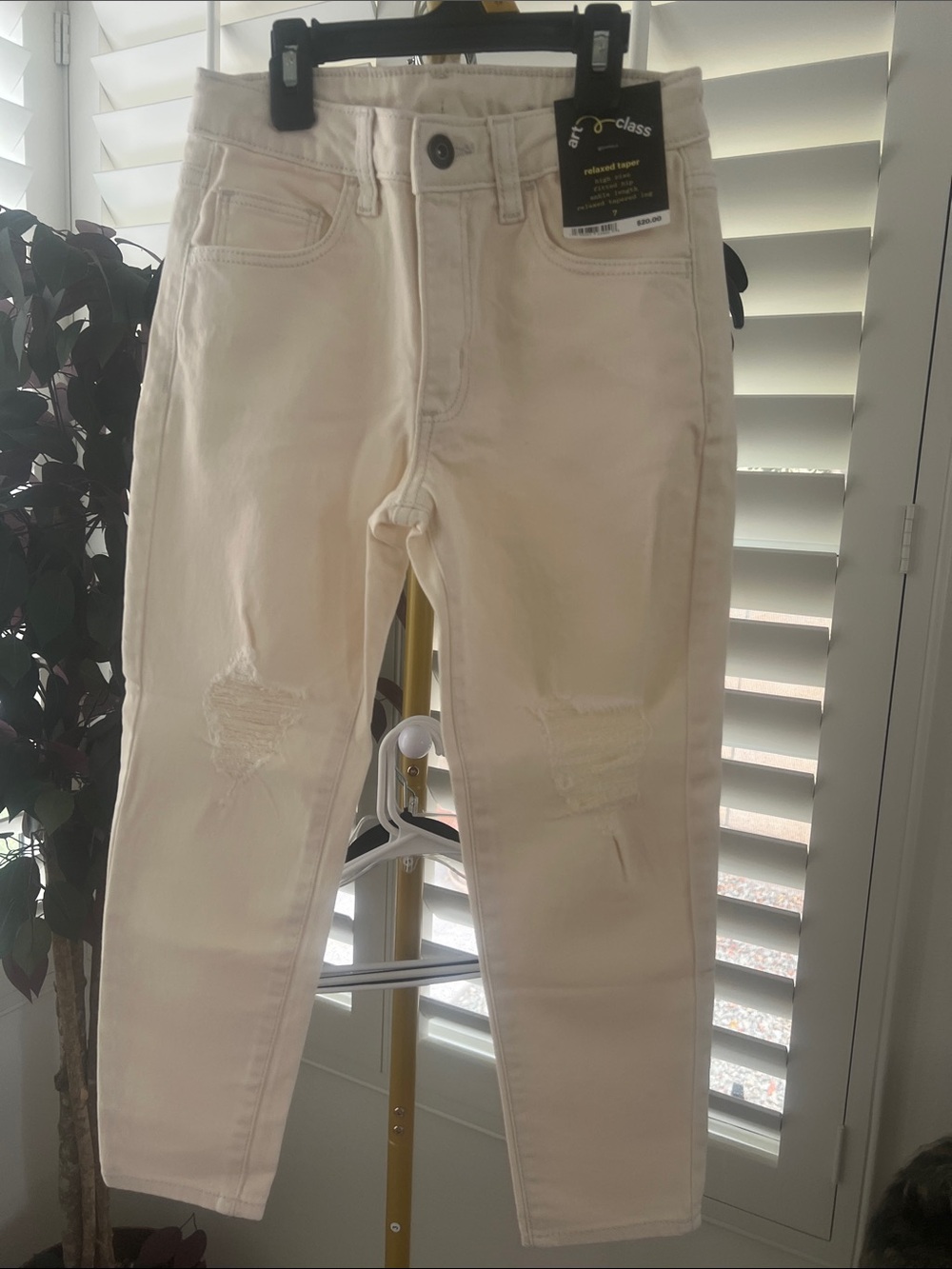 Girls size 7 Off-White Distressed Skinny Jeans
